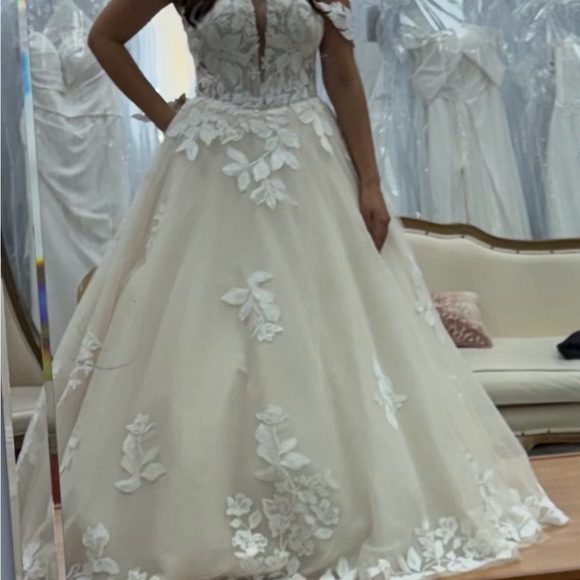 Allure Bridal A1208 - Picture 3 of 5